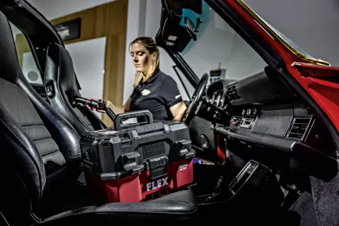 FLEX VC 9 L MC 18 RC VC 9 L MC 18 RC'' Uzaktan Kumandalı, Kablosuz ve Kompakt Elektrikli Süpürge (AKÜ HARİÇ)